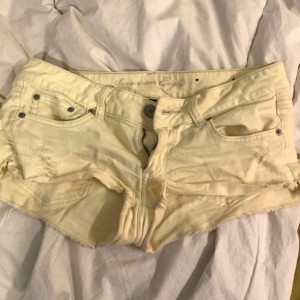 Yellow Size 6 AEO Shorts